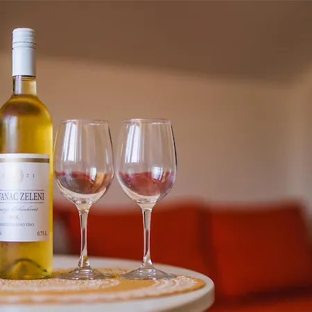 Teuta Апартаменты