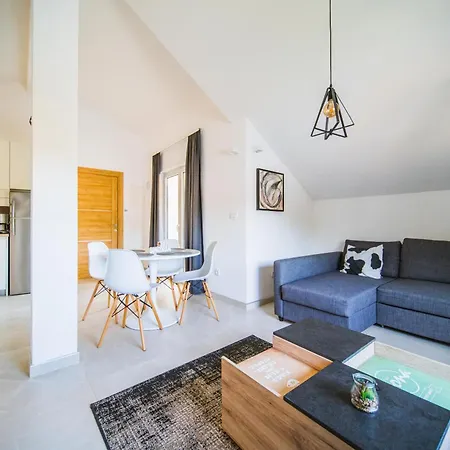 Teuta Apartment *
