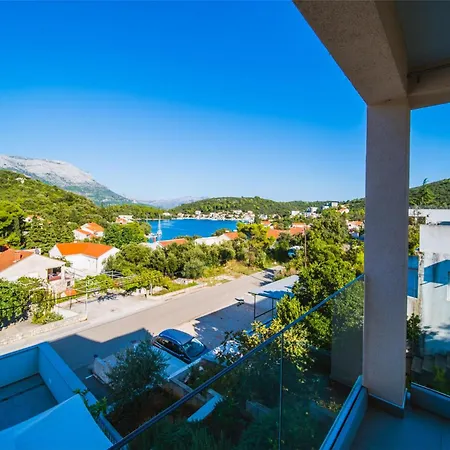 Teuta Korcula Town