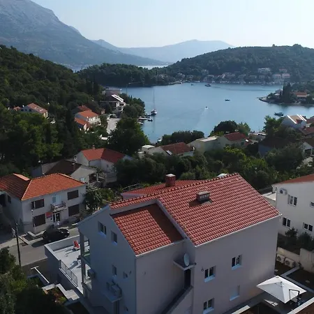 Teuta Korcula Town